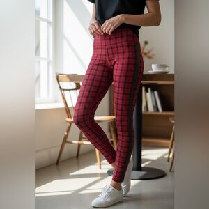 ALO yoga Black and red checkered print leggings